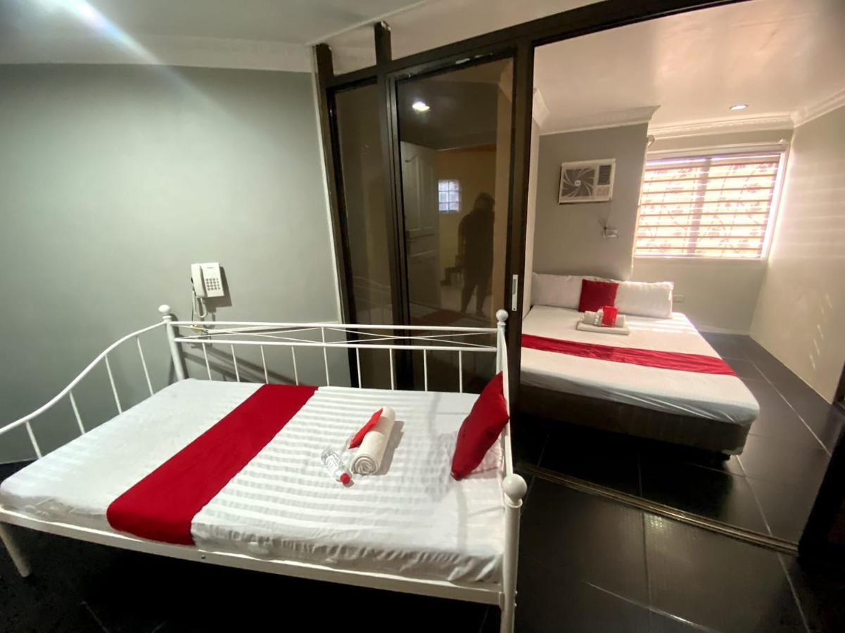 Oyo 104 Manila Venetian Hotel Ngoại thất bức ảnh