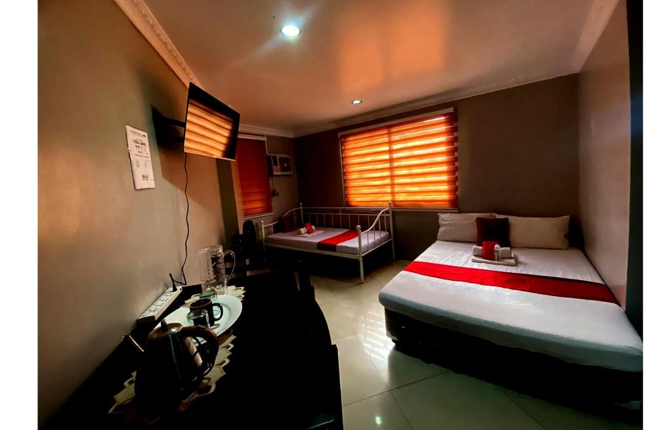 Oyo 104 Manila Venetian Hotel Ngoại thất bức ảnh