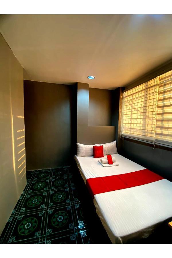 Oyo 104 Manila Venetian Hotel Ngoại thất bức ảnh